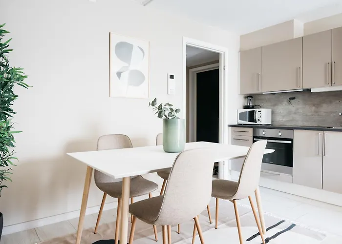 Urban - Scandinavian Comfort With Private Balcony Bergen