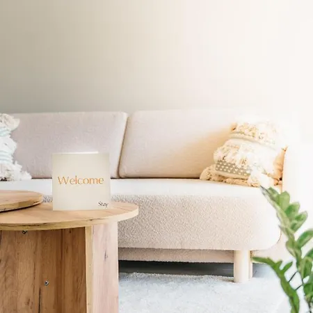 Urban - Scandinavian Comfort With Private Balcony