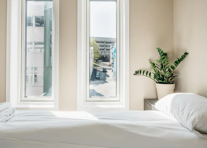 Urban - Scandinavian Comfort With Private Balcony *